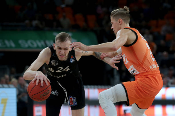 已经相当亮 已经相当亮