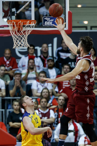 使他们了解 使他们了解