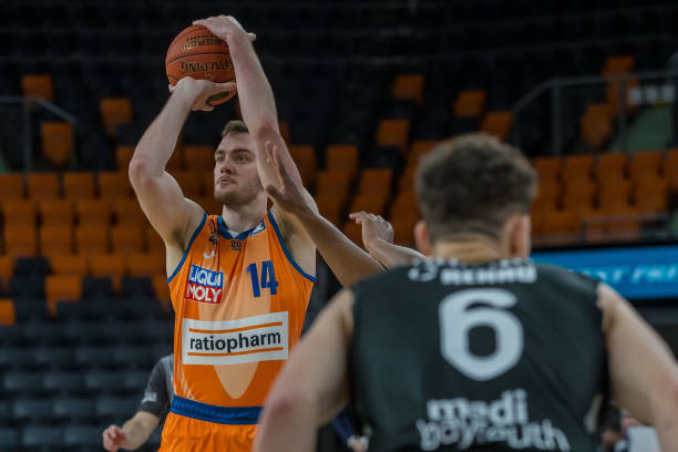 对手可能会 对手可能会